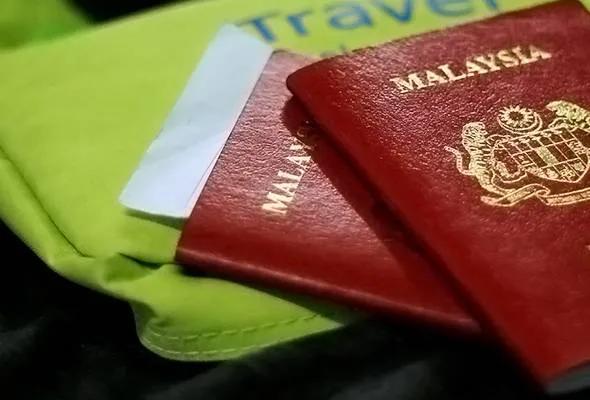 Pasport Lebih 10 Tahun Dihentikan — Ganti Percuma